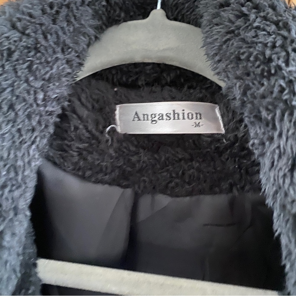 Mob Wife Faux Fur Coat - Picture 6 of 6